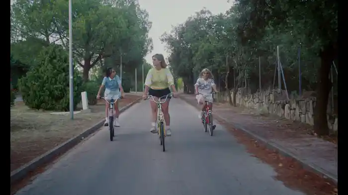 llorando en la acera