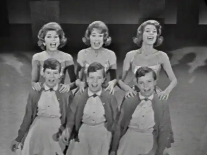 Up Above My Head, I Hear Music in the Air/When The Saints Go Marching In (Medley/Live On The Ed Sullivan Show, October 2, 1960)