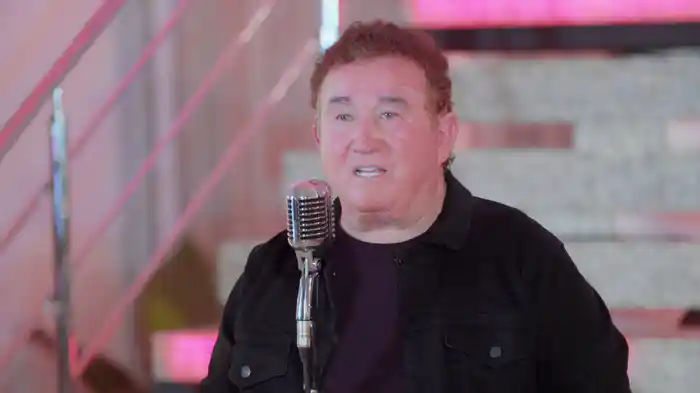 Um Barzinho E Um Violão