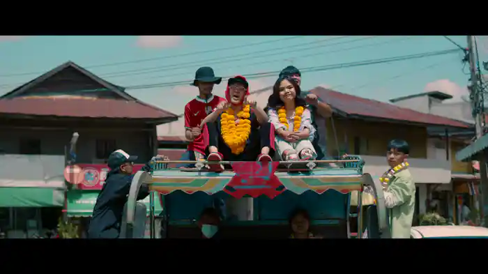 มาแคร์แลเหลียว