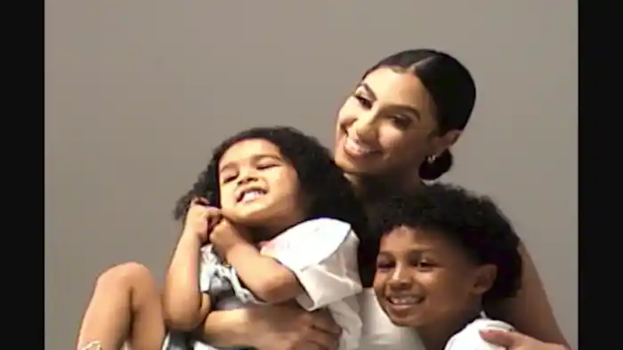 Mama's Hand (Acoustic / Visualizer)