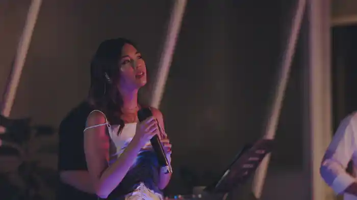 girl of the earth (innerchild Showcase) (Live)