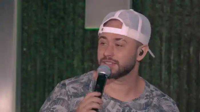 1 Metro E 65 / Me Apaixonei Pela Pessoa Errada (Ao Vivo Em São Paulo / 2021)