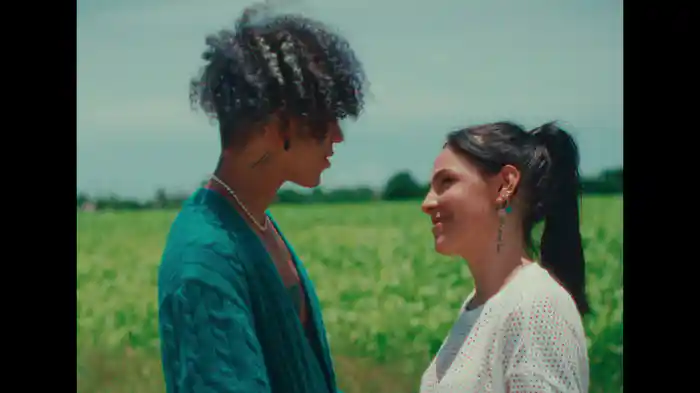 Bésame Bonito (Micro TDH Remix)