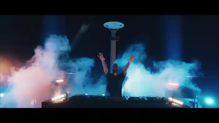 Layla (English Version)