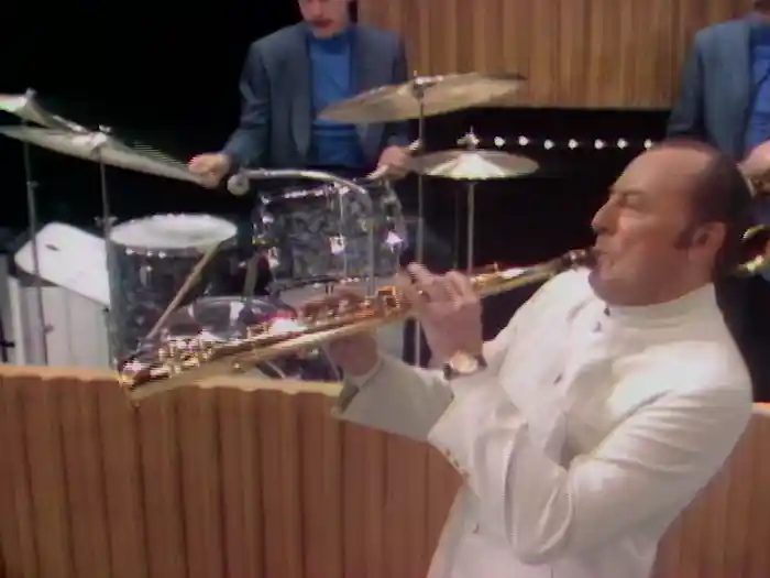 Hard To Keep My Mind On You (Live On The Ed Sullivan Show, October 6, 1968)