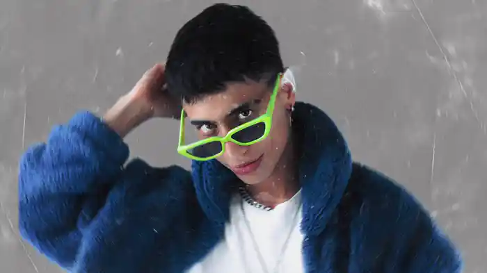 Pa' Arriba Los Tragos (Lyric Video)