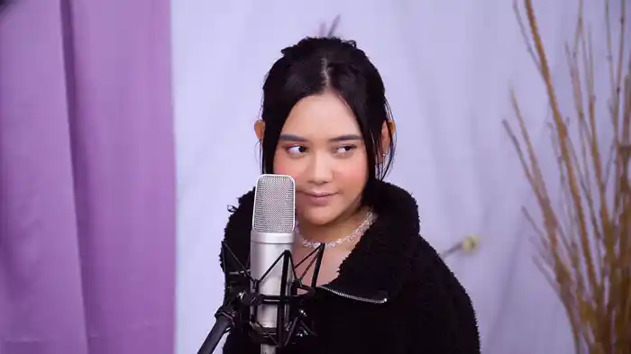 Bahagia? (Live Session)