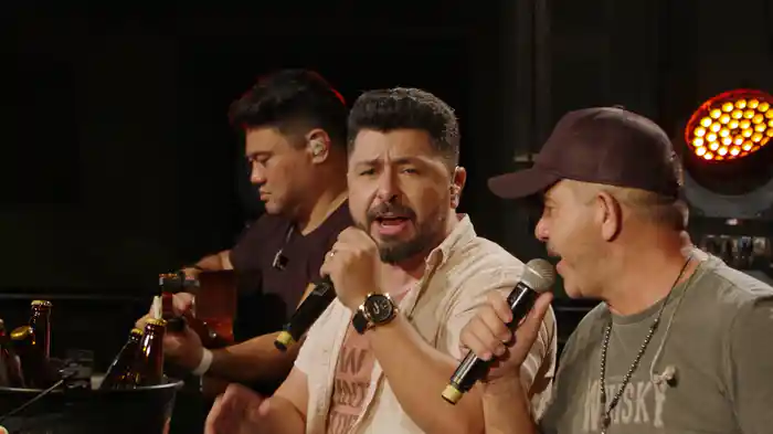 Na Moagem / Festa Na República / Campo Grande É Longe (Pegando Ônibus) (Ao Vivo Em Campo Grande / 2022)