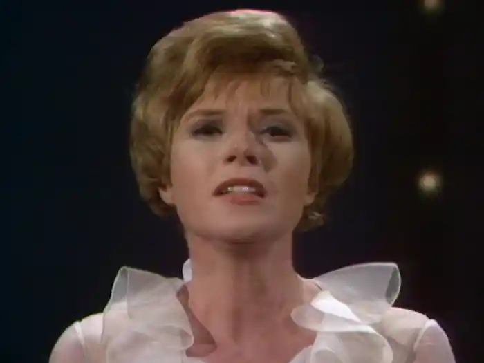 Alfie (Live On The Ed Sullivan Show, May 12, 1968)