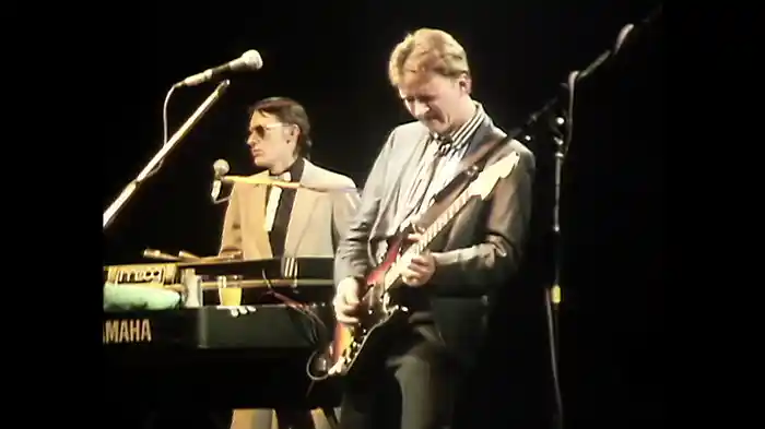 Pulling Mussels (From The Shell) (Live At The Regal Theatre, Hitchin, UK / 1982)