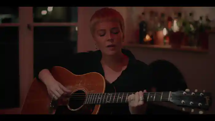 Different Kind Of World (La Blogothèque – Live in Paris / 2022)