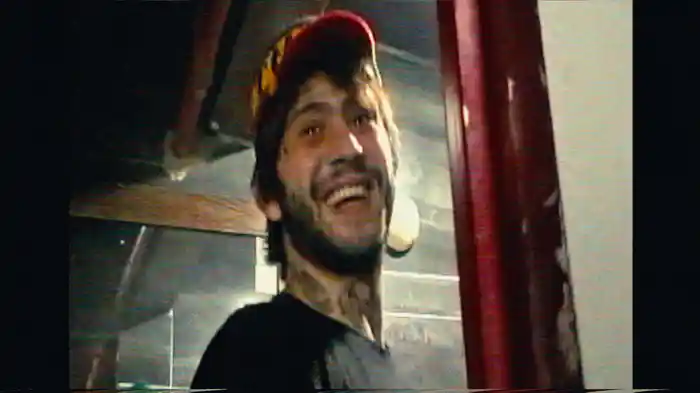 bize göre değil aşk