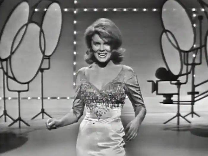 Bye Bye Birdie/Baby Won't You Please Come Home (Medley/Live On The Ed Sullivan Show, May 19, 1963)