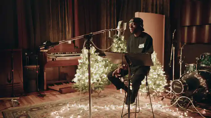 Ghetto Christmas (Home For The Holidays Vol.2)