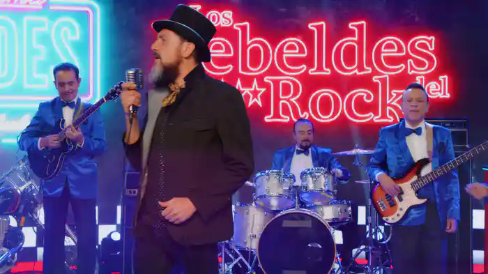 Tu Cabeza En Mi Hombro