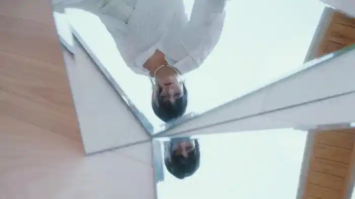 No One's Ever Looked At Me Like That (Lyric Video)