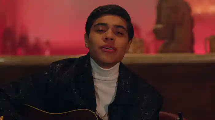 Y Sigues Siendo Tú (En Vivo)