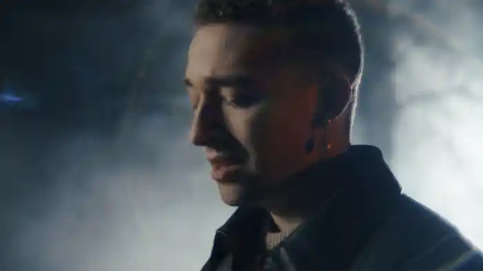 Miss Her (Lyric Video)