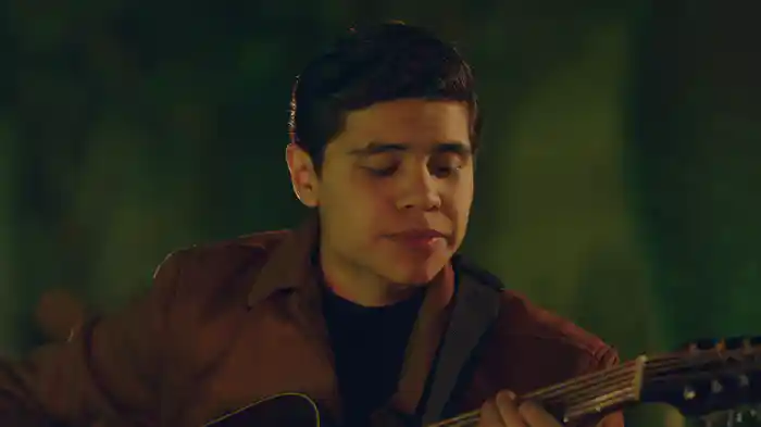 Aquí Estoy (En Vivo)