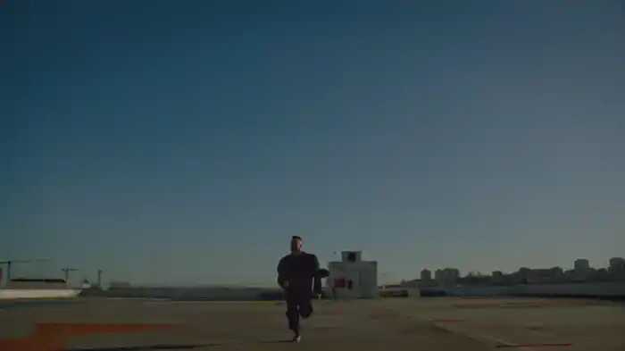 Saída De Emergência (Lyric Video)