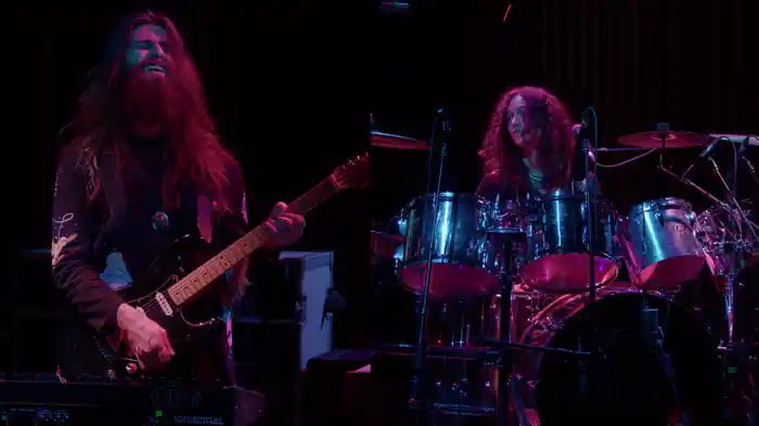 Lady Of The Lake (Live Performance)