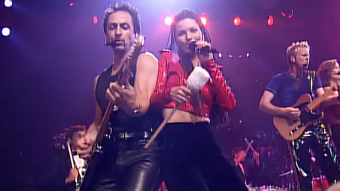 (If You're Not In It For Love) I'm Outta Here! (Live In Dallas / 1998)