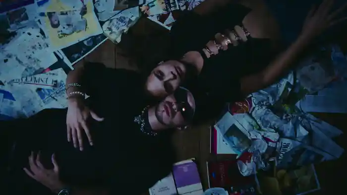 LOS HOMBRES NO LLORAN