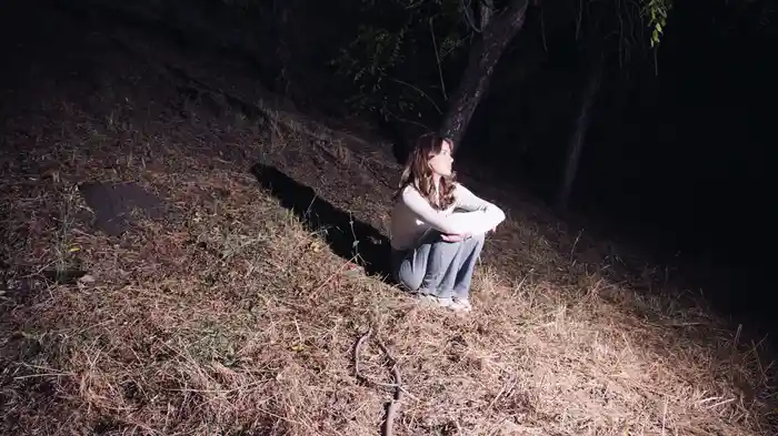 big white light (Visualizer)