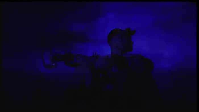 Casi Dioses (Lyric Video)