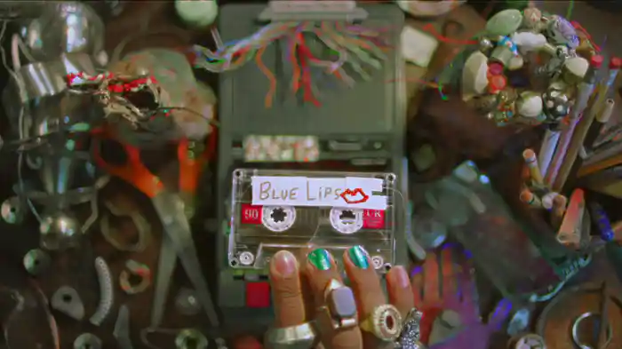 Blue Lips (Visualizer)