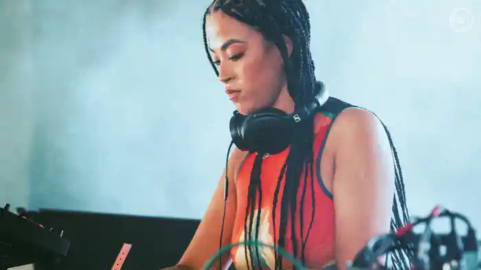 Feel It (Club Edit / Visualiser)