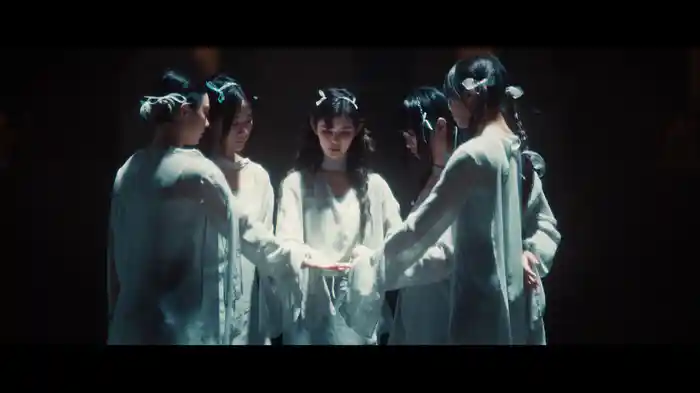 Cool With You (Performance ver.)