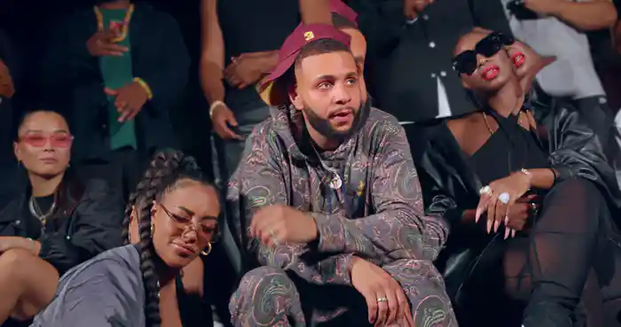 Rhythm of the night (Lyric Video)