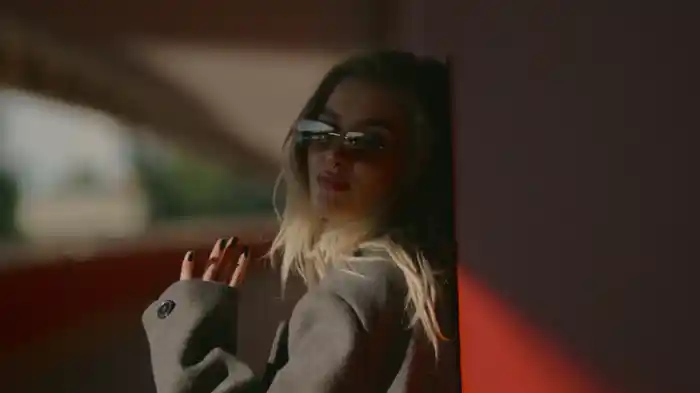 Tikai savā iztēlē (Lyric Video)