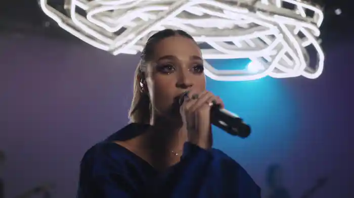 Cloudberries (Chandelier Live Session)