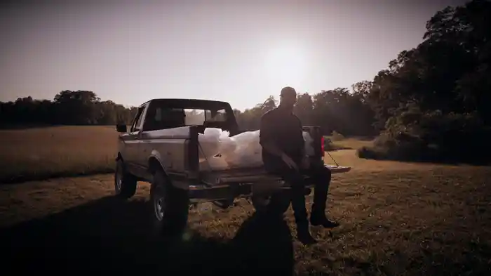 Ain’t No Cowboy (Visualizer)