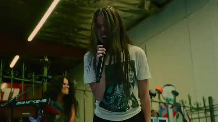 all-american bitch (Live From Rehearsal)