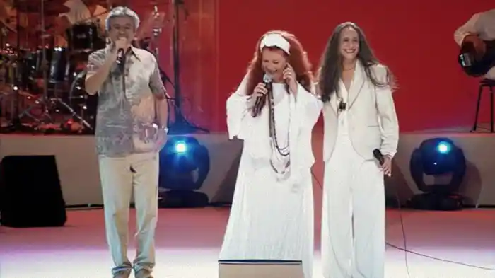 De Manhã (Ao Vivo No Teatro Castro Alves, Salvador, Brasil / 2006)