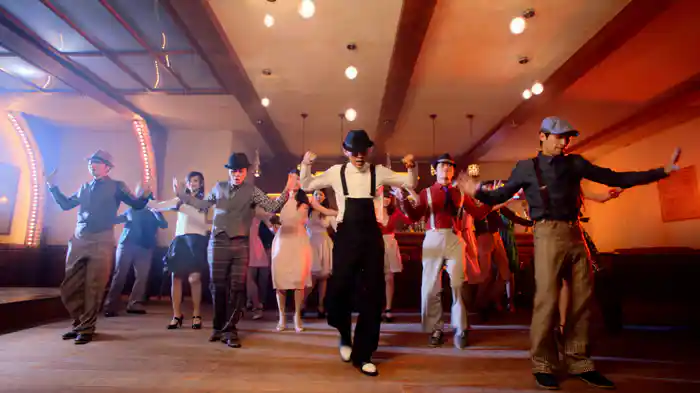 比較大的大提琴