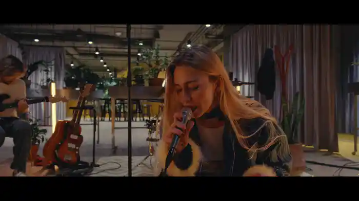 HOMEPARTY SESSIONS: SnOWfLAkE (Live at Brno)