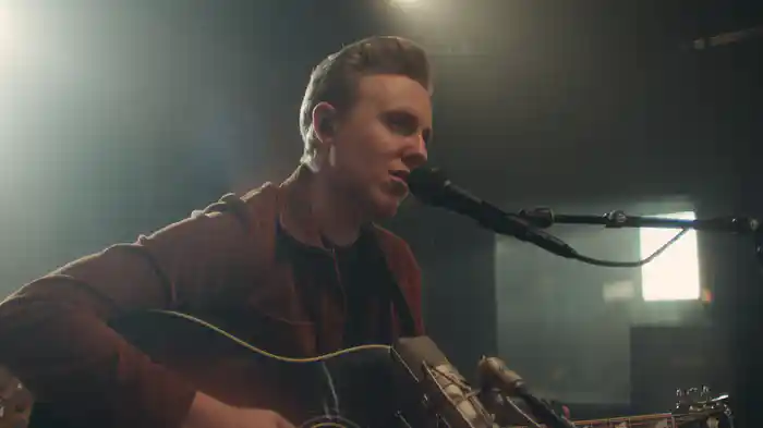 A Little More (Acoustic Sessions / Live From Nashville)