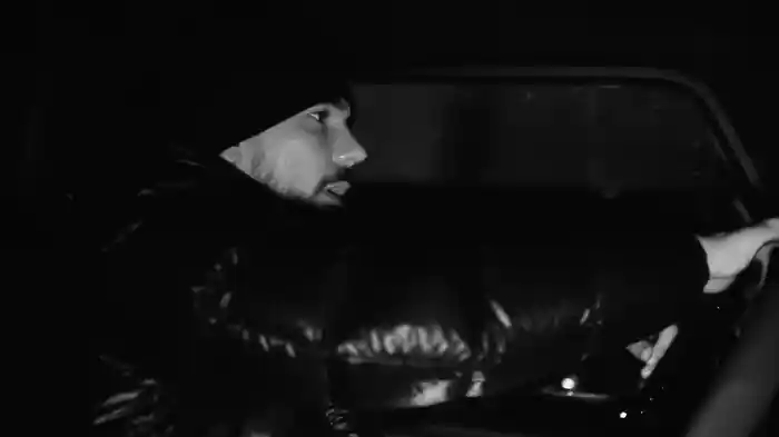 REGEN AUF DER FAHRBAHN (Lyric Video)