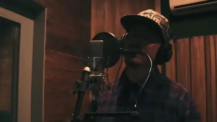 Coragem, Garra, Fé (Lyric Video)