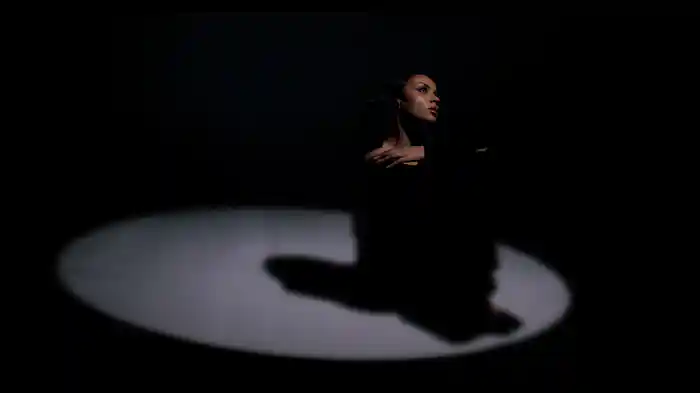 Hurting (Visualizer)