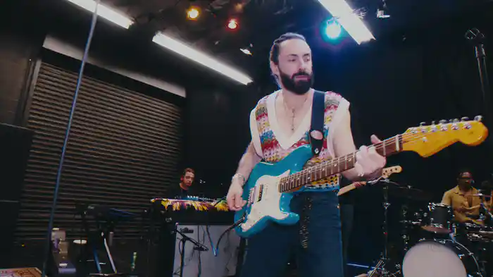 Jay de la Cueva (Ensayo desde L.A.)