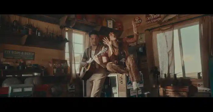 Siempre Llegas Tarde