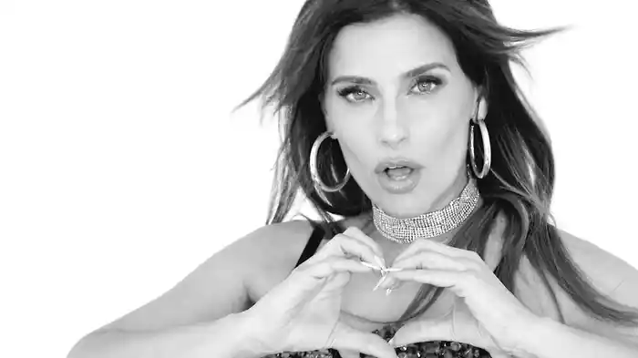 Corazón (Visualizer)