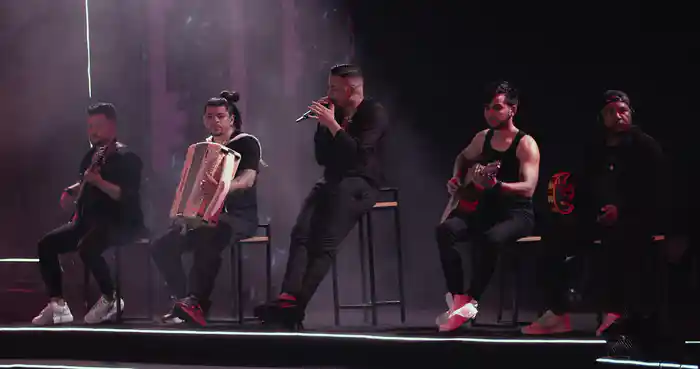 Chave Pro Sucesso (Ao Vivo Em Cascavel / 2024)