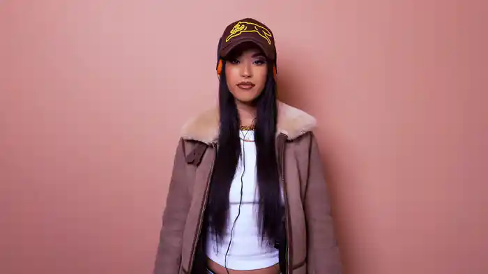 Make Up (Visualiser)